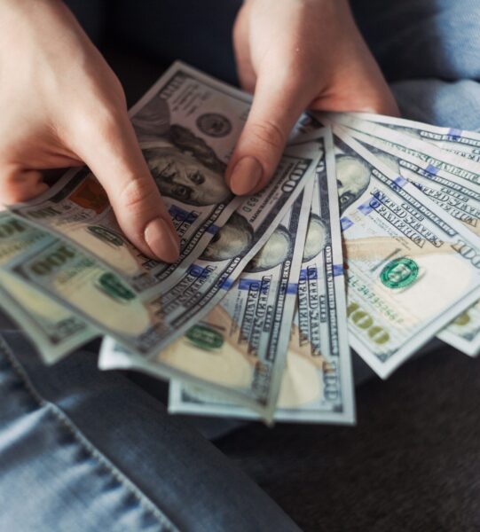 pexels-alexander-mils-2068975